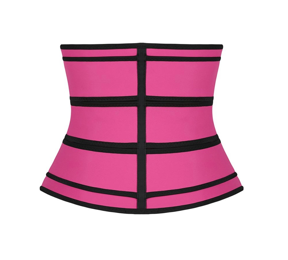 Curvy Goddess Rose Latex Triple Belt